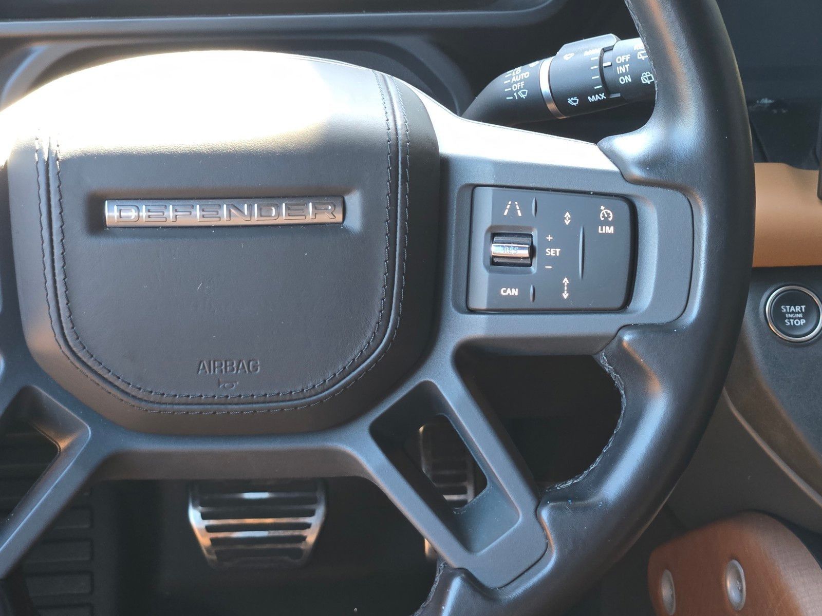 2023 Land Rover Defender 130 X — foto completa 16 de 45