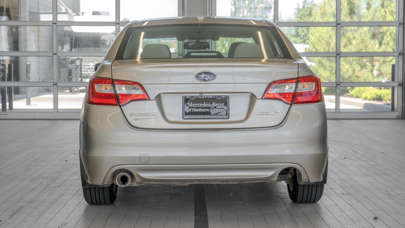 2015 Subaru Legacy 2.5i — foto completa 14 de 34