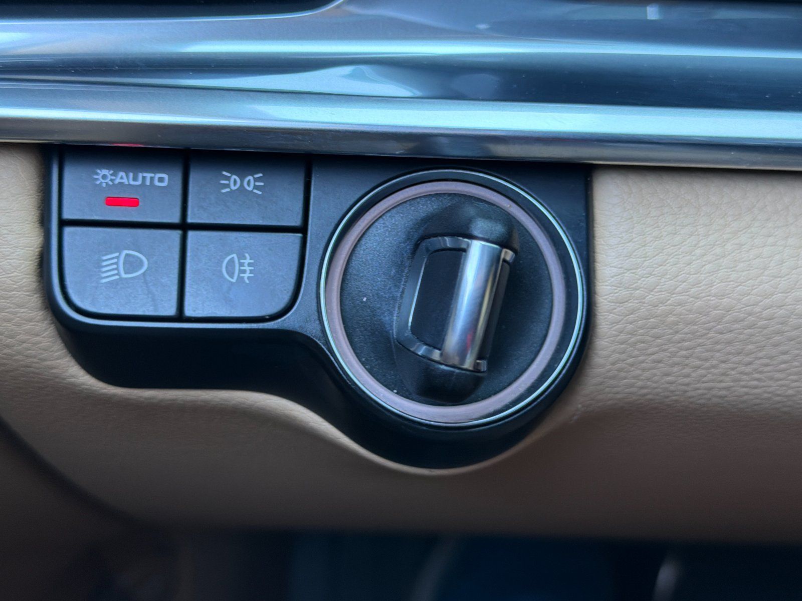 2023 Porsche Panamera E-Hybrid 4 — foto completa 22 de 28