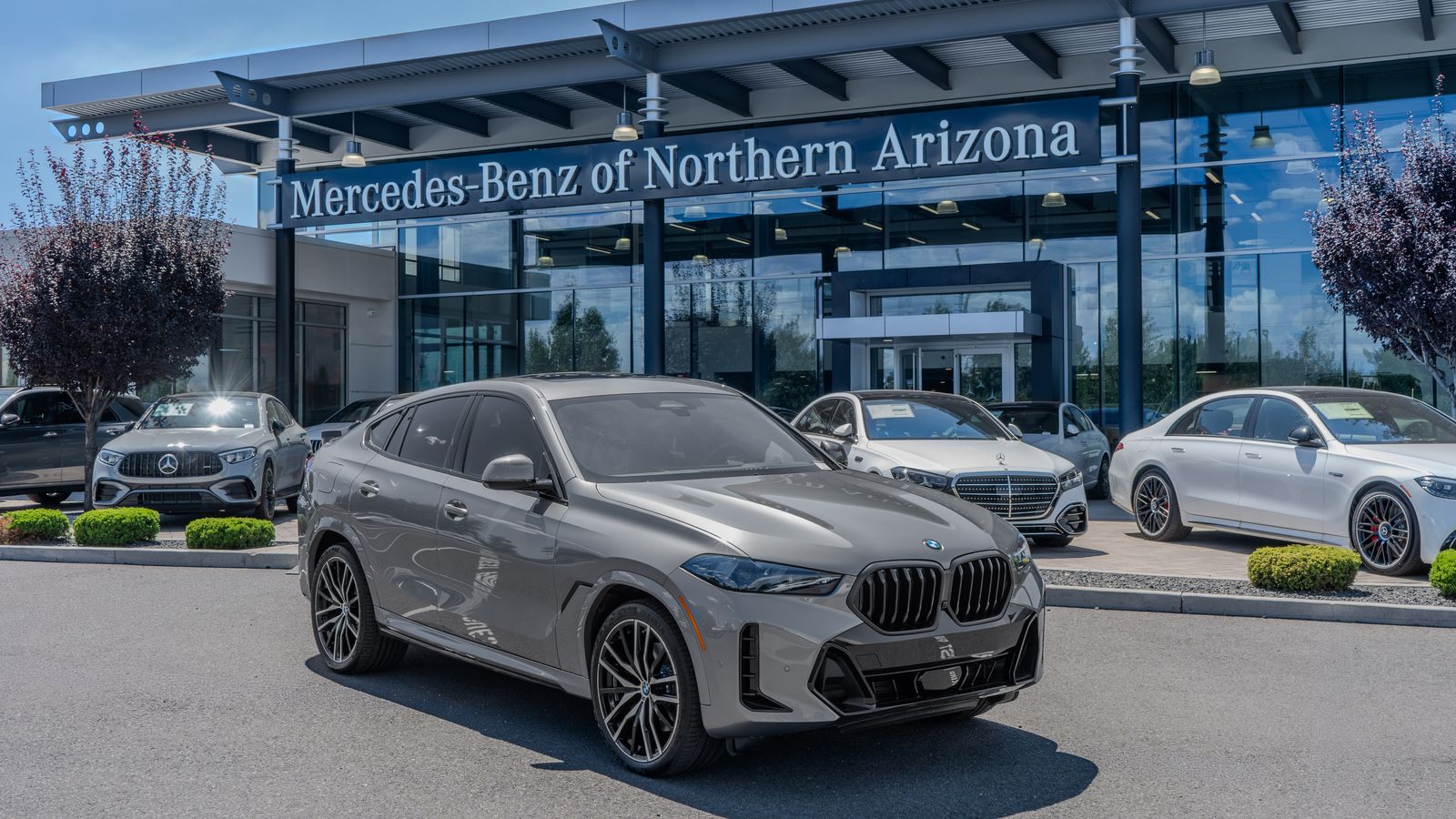 2027 BMW X6 xDrive40i — full photo 1 of 36