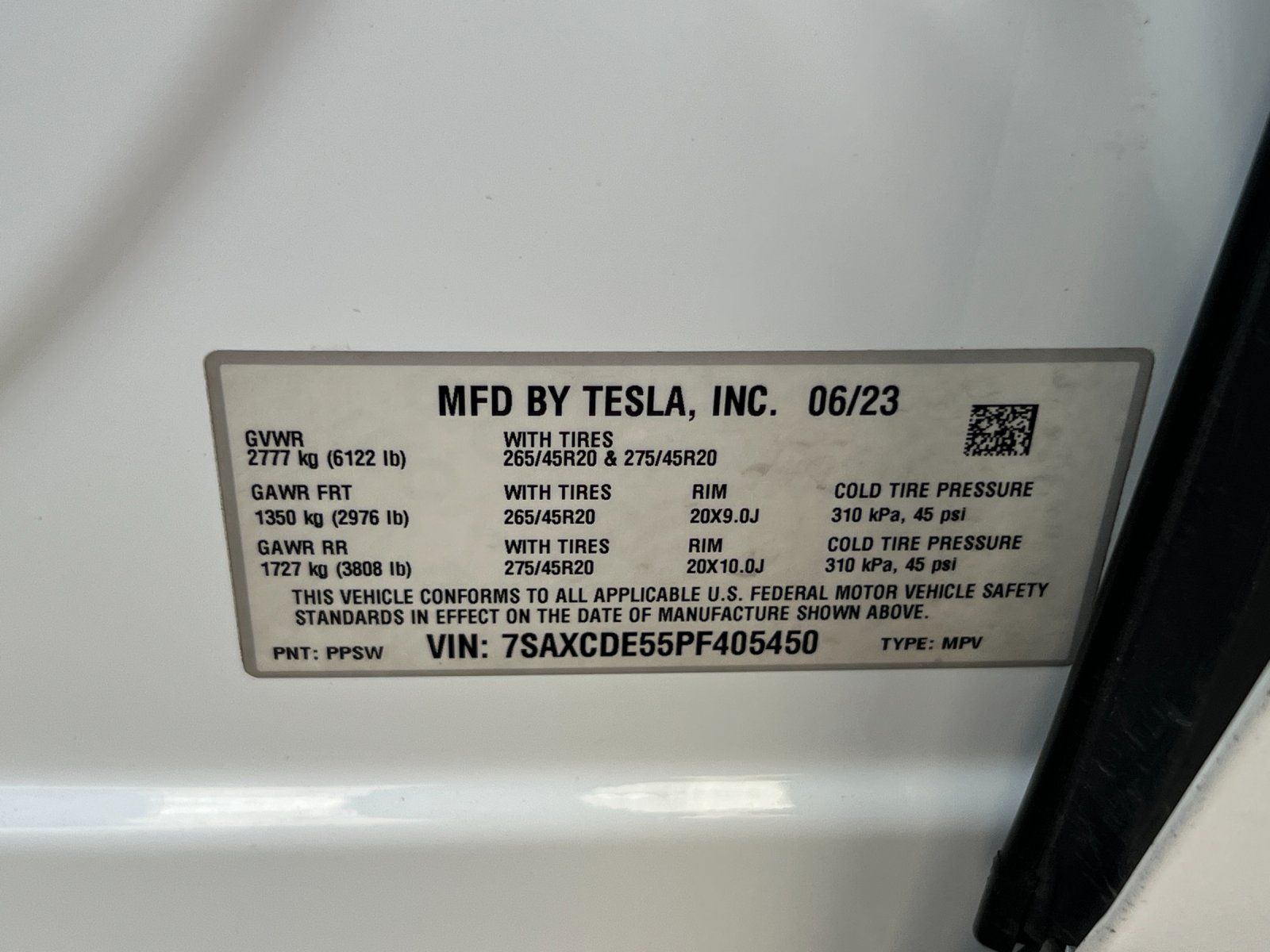 2023 Tesla Model X — foto completa 28 de 28