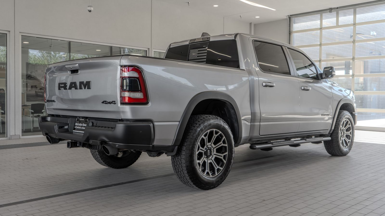 2020 Ram 1500 Rebel — foto completa 29 de 34