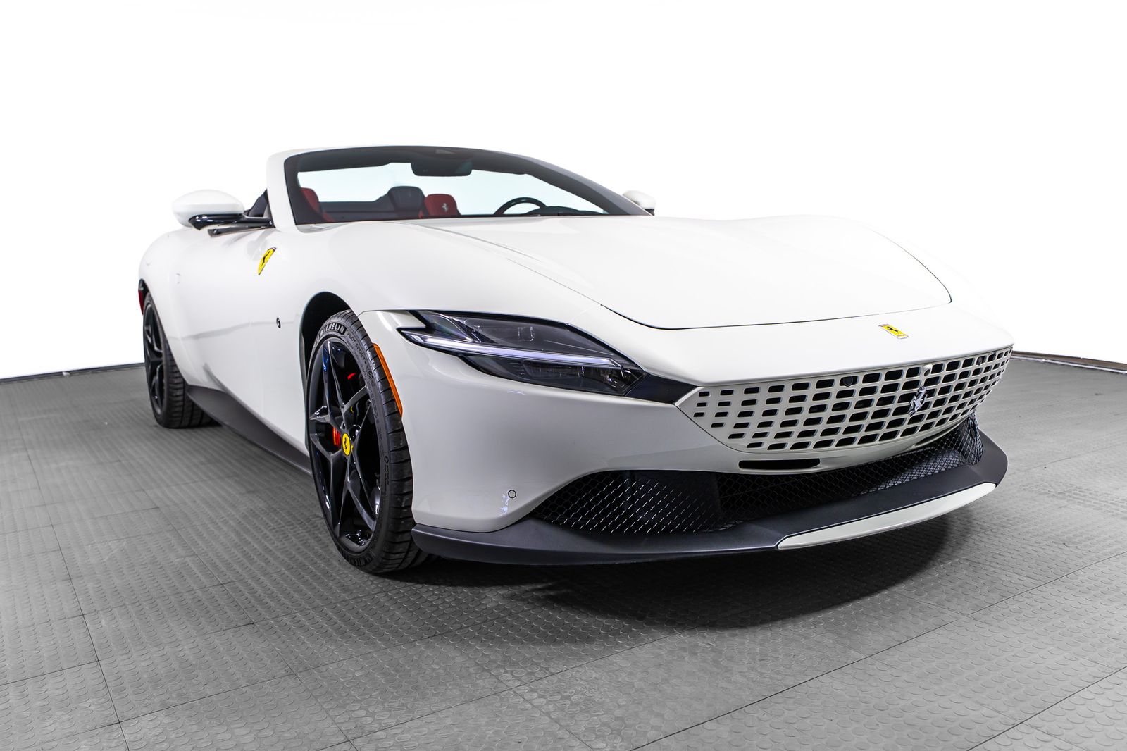 2025 Ferrari Roma Spider — foto completa 7 de 51