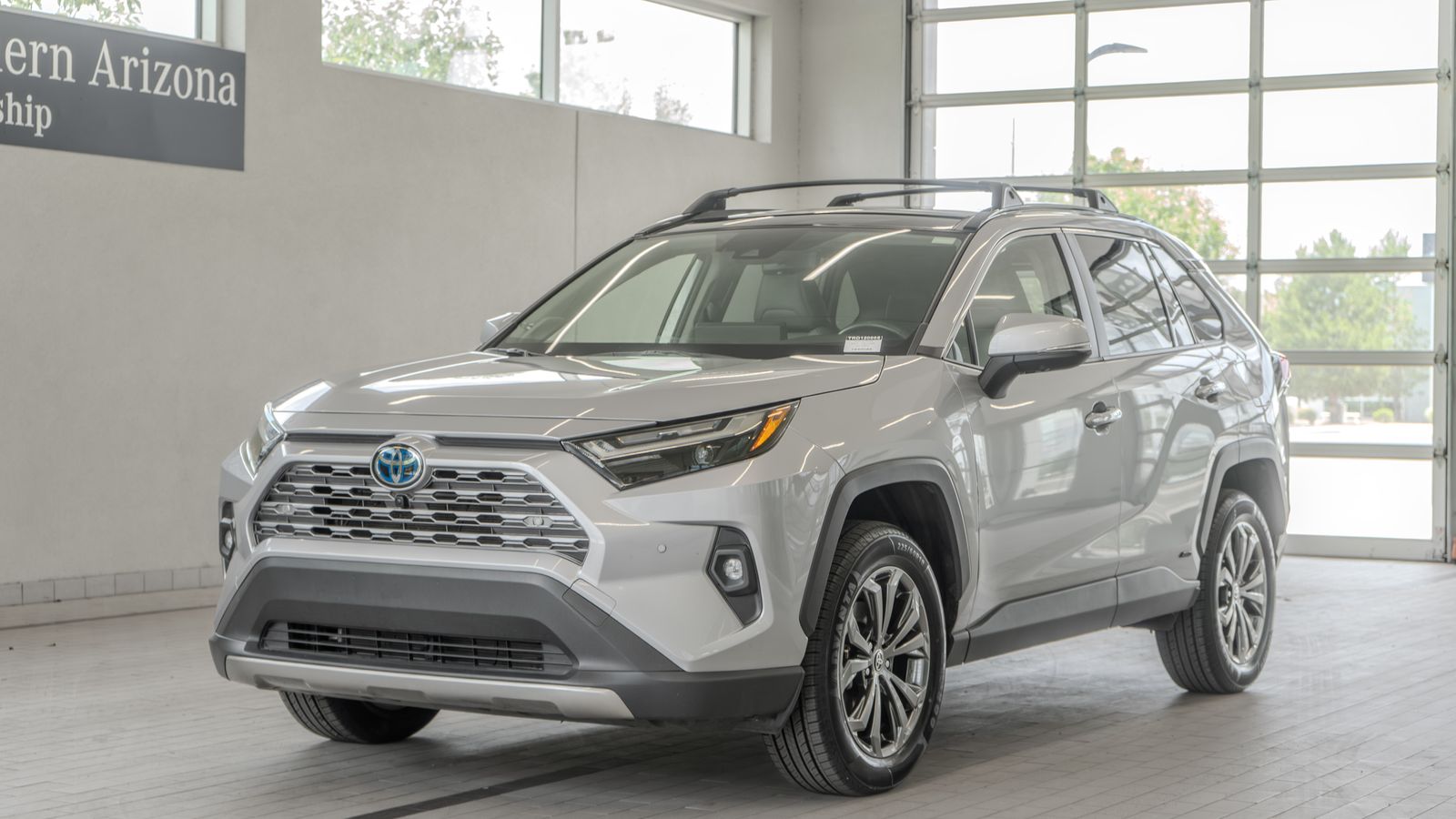2024 Toyota RAV4 Hybrid Limited — foto completa 25 de 35