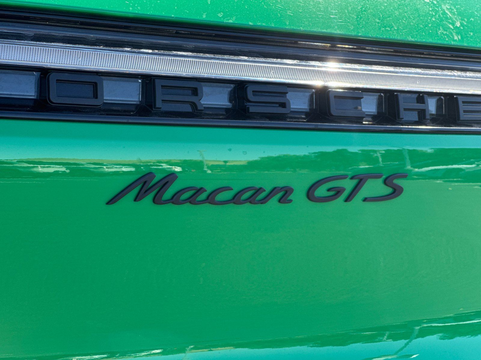 2026 Porsche Macan GTS — foto completa 28 de 29