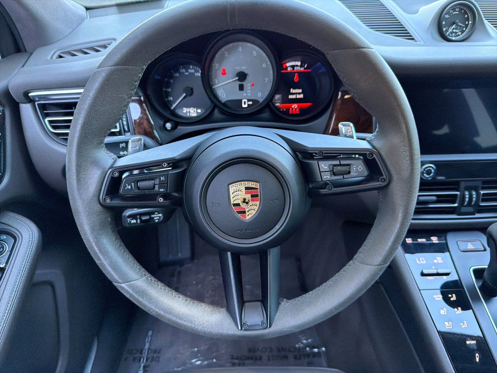 2023 Porsche Macan S — full photo 14 of 28