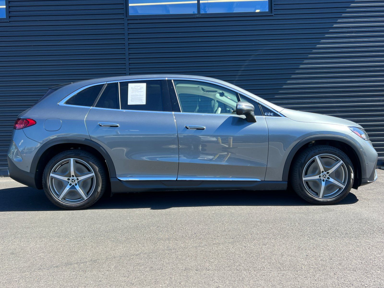 2023 Mercedes-Benz EQE 350+ SUV — full photo 9 of 28