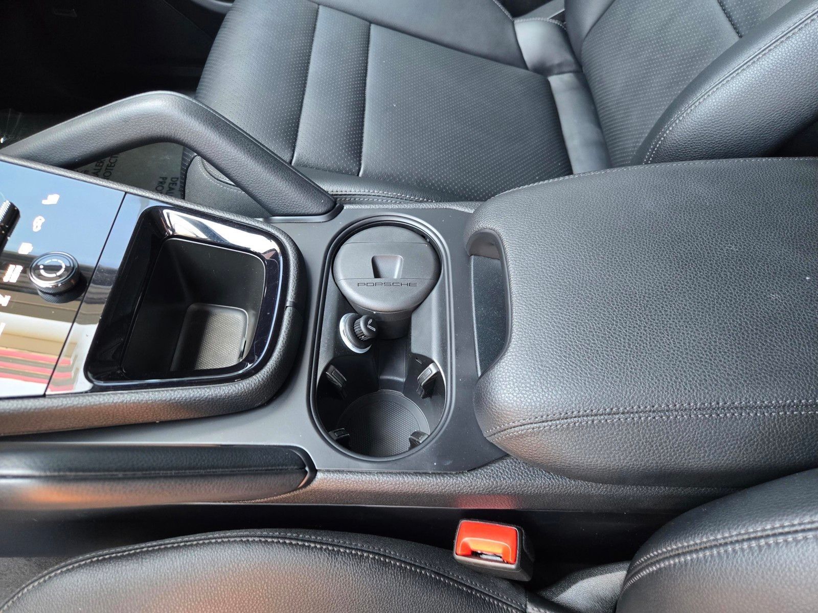 2025 Porsche Cayenne Base — foto completa 23 de 45