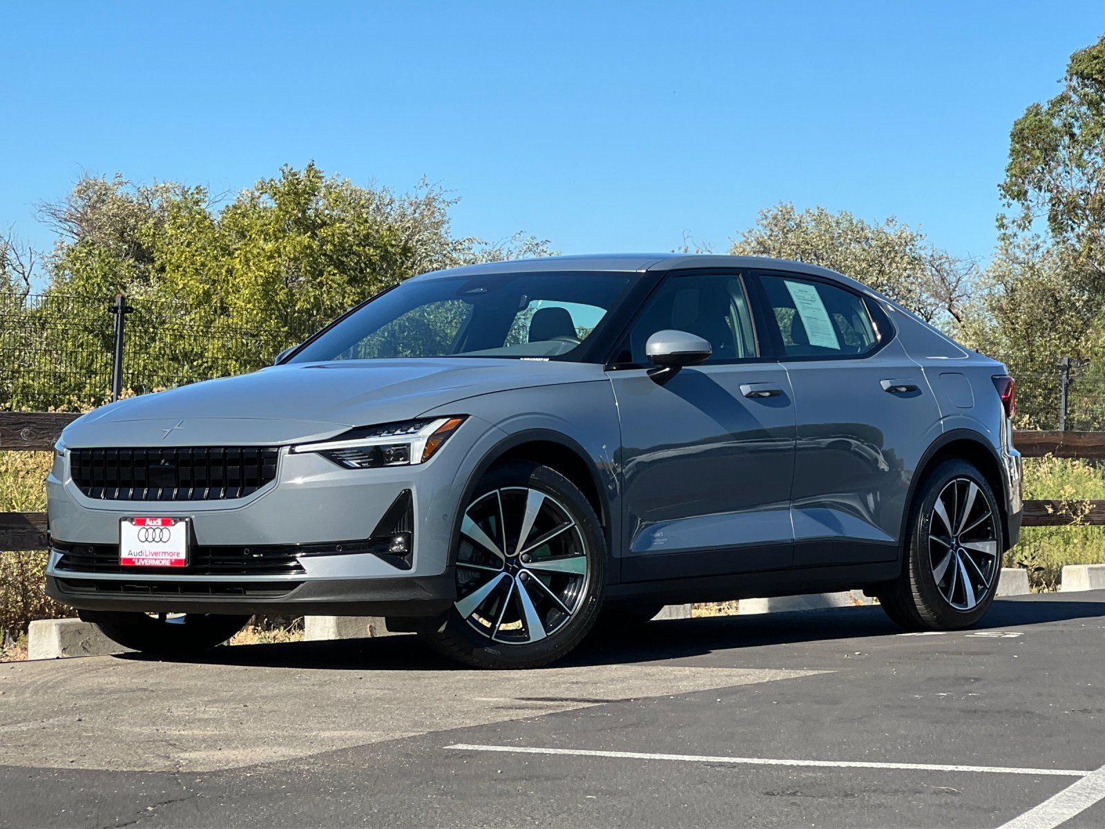 2022 Polestar 2 Long Range Dual Motor — full photo 1 of 29