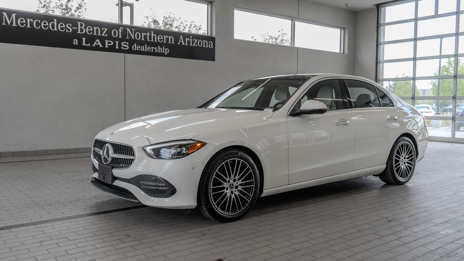 2025 Mercedes-Benz C-Class C 300 — foto completa 3 de 35