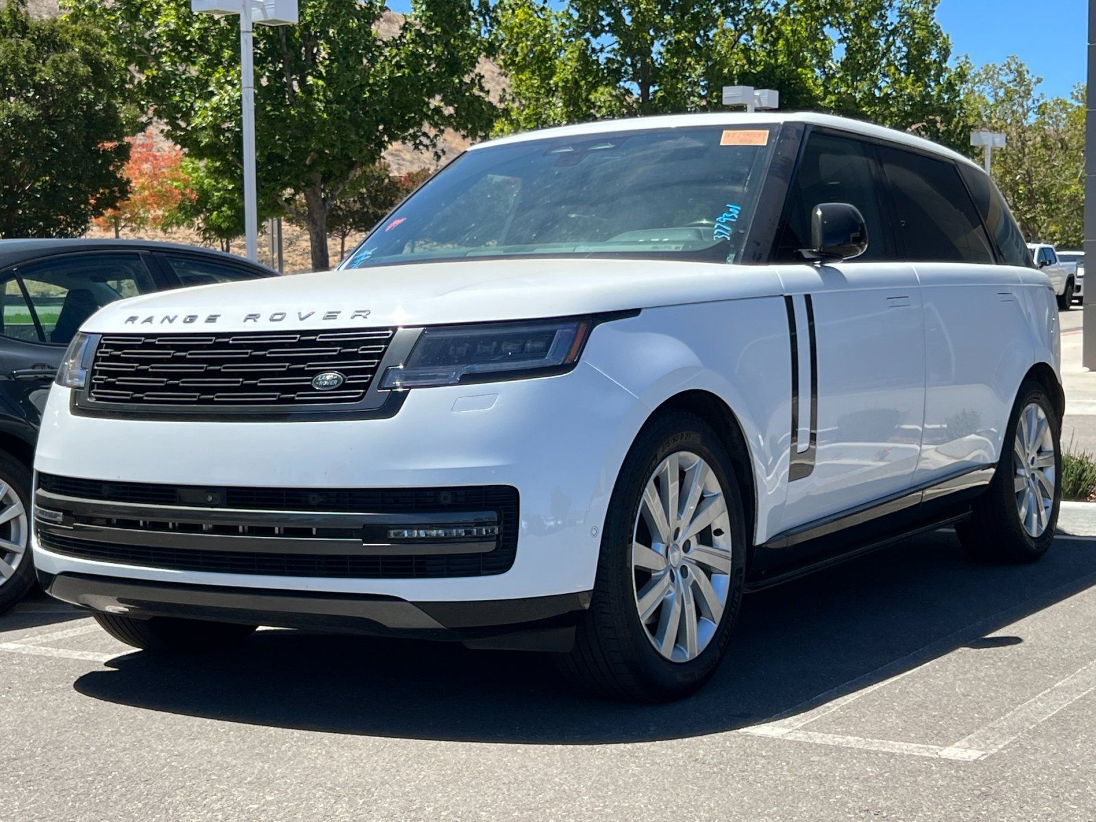2024 Land Rover Range Rover SE — foto completa 2 de 3