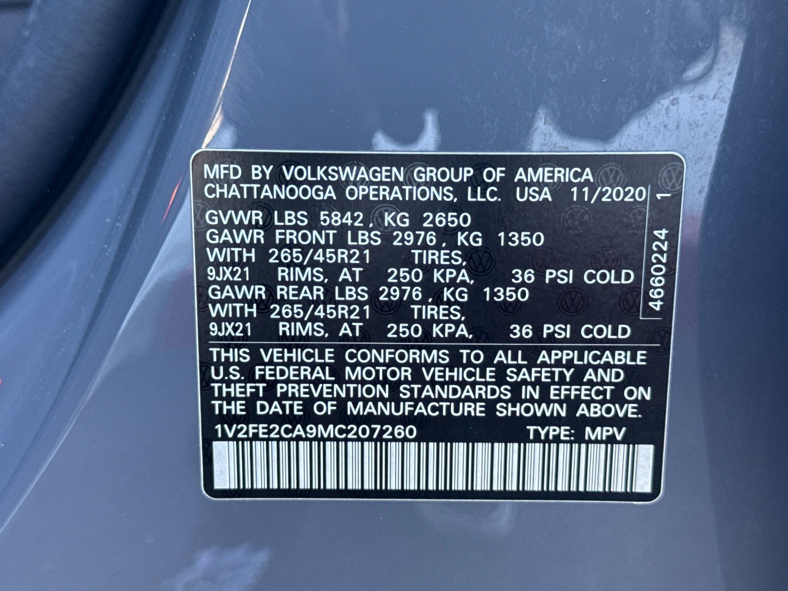 2021 Volkswagen Atlas Cross Sport 3.6L V6 SEL Premium R-Line — foto completa 28 de 28