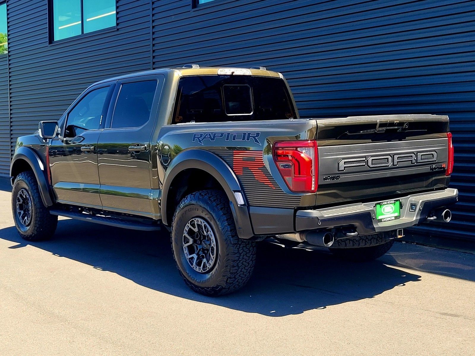 2024 Ford F-150 Raptor — foto completa 3 de 46
