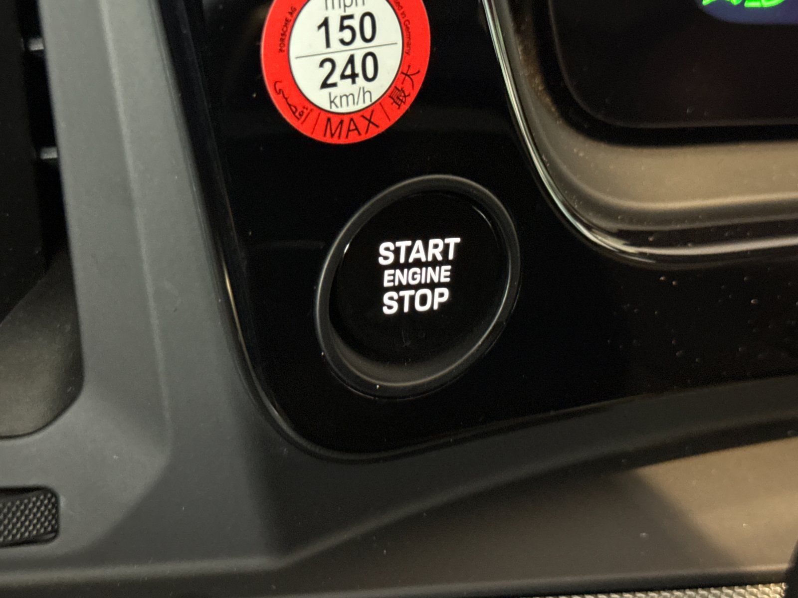 2026 Porsche Cayenne S — full photo 23 of 29