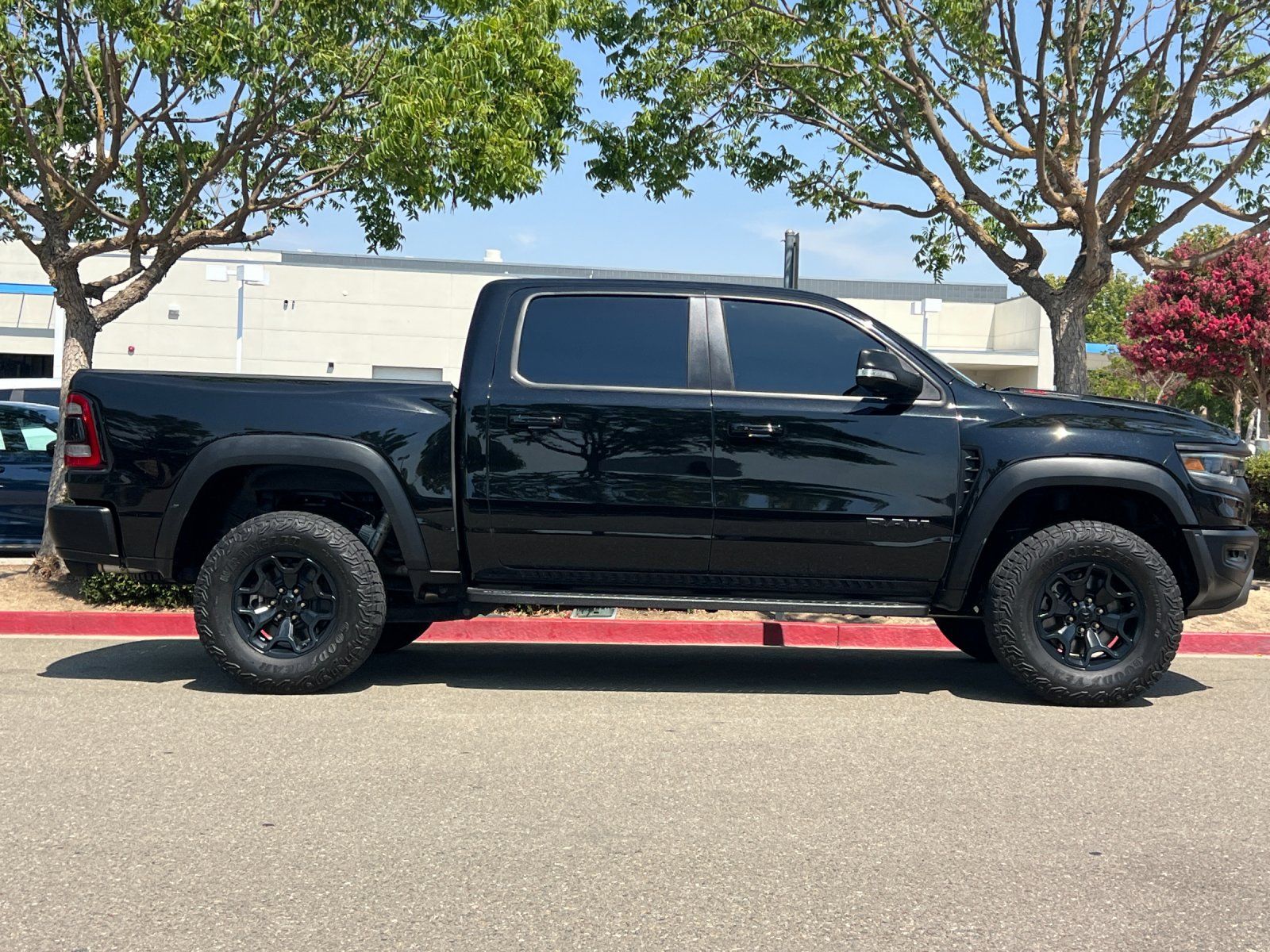 2022 Ram 1500 TRX — full photo 7 of 28