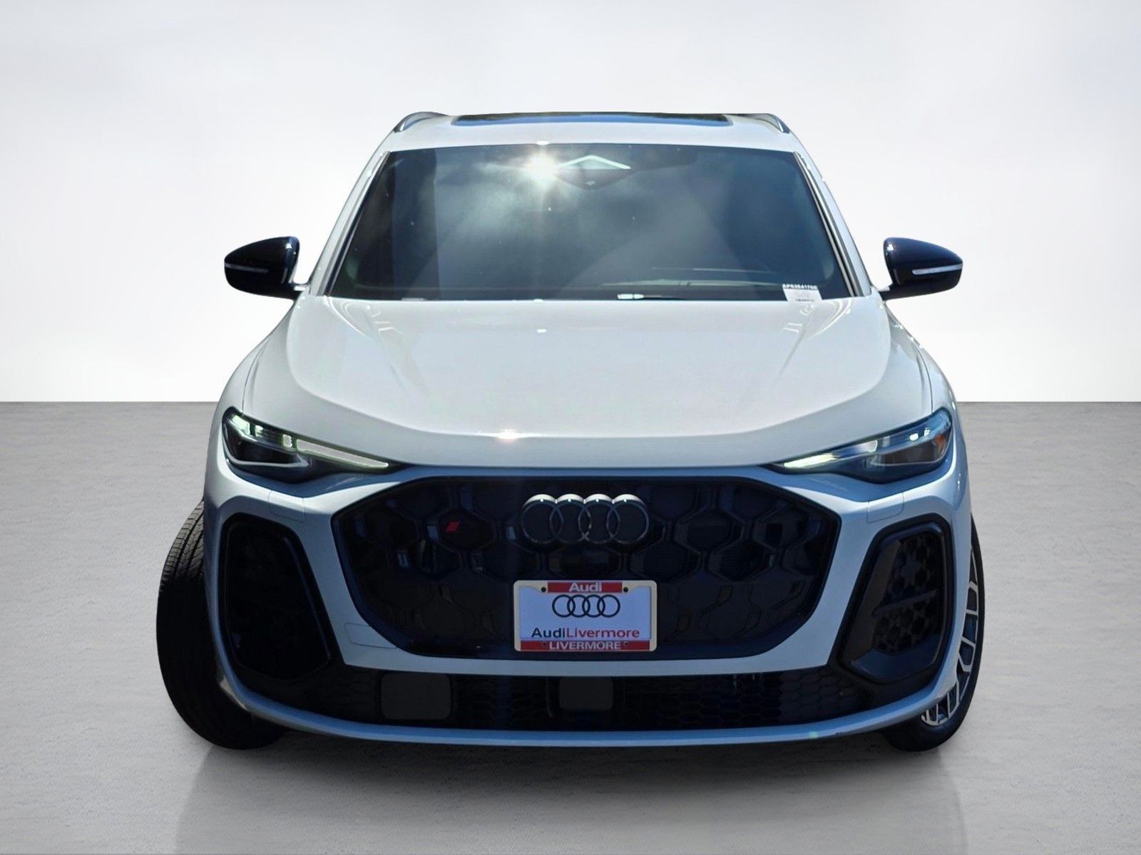 2025 Audi SQ5 3.0T Premium Plus — foto completa 2 de 45