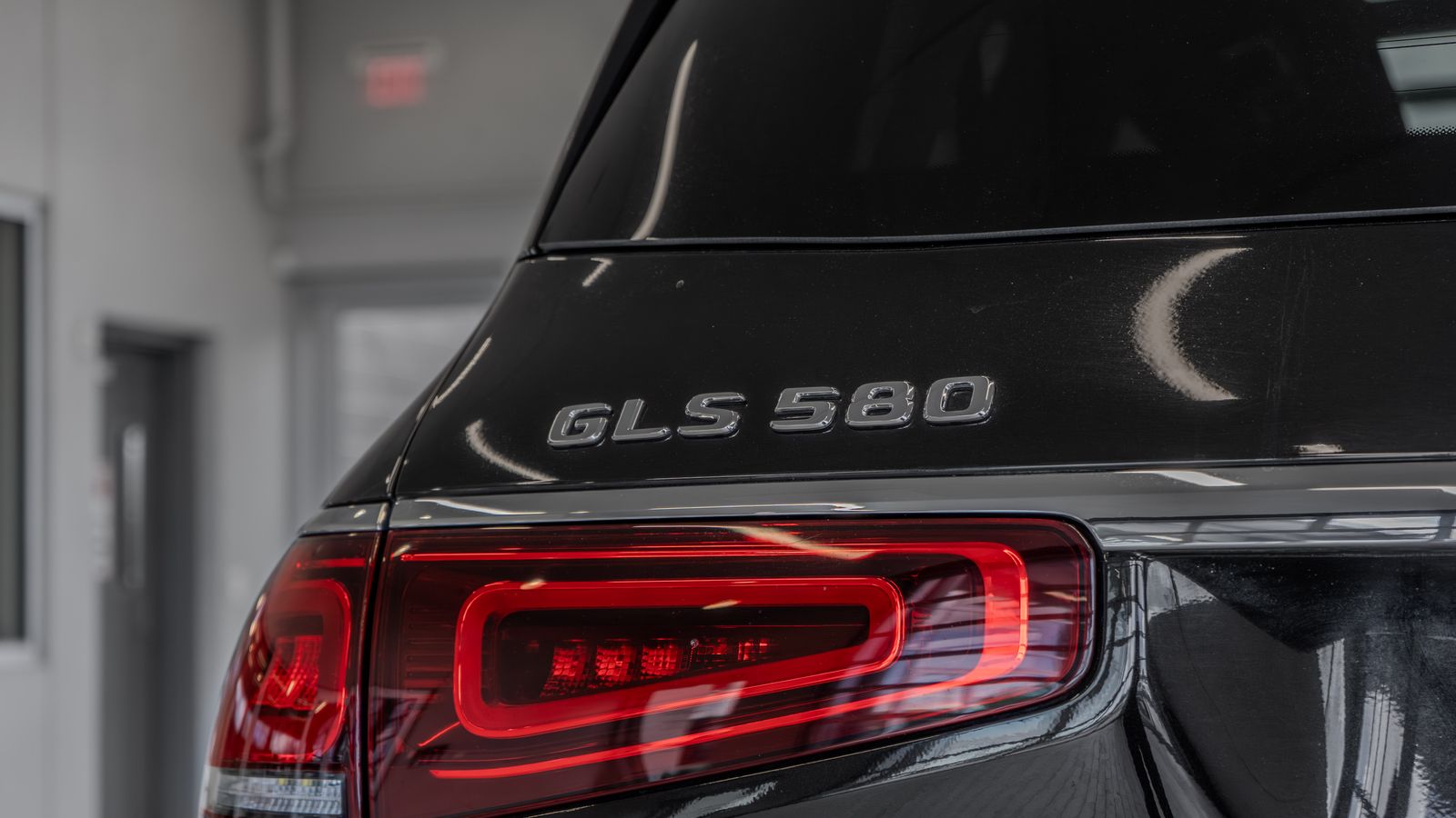 2023 Mercedes-Benz GLS GLS 580 — full photo 22 of 35