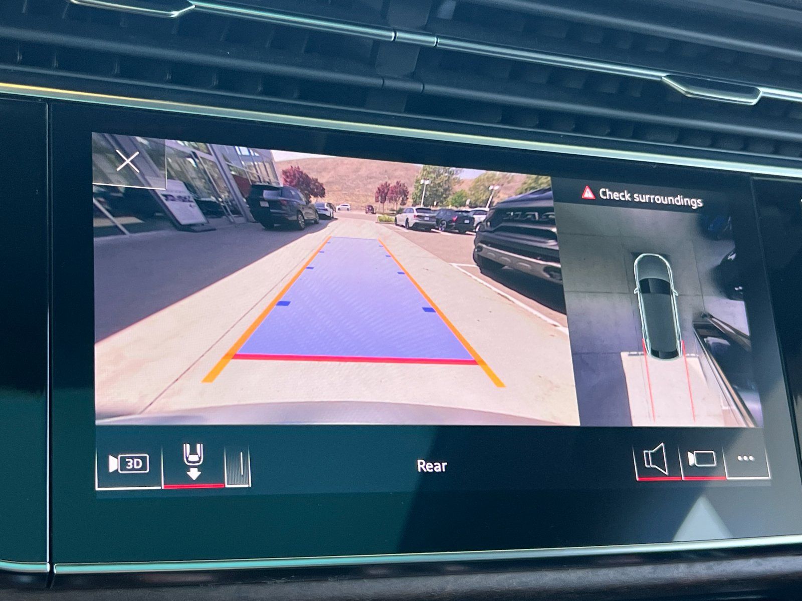 2023 Audi Q8 55 Premium Plus — full photo 20 of 29
