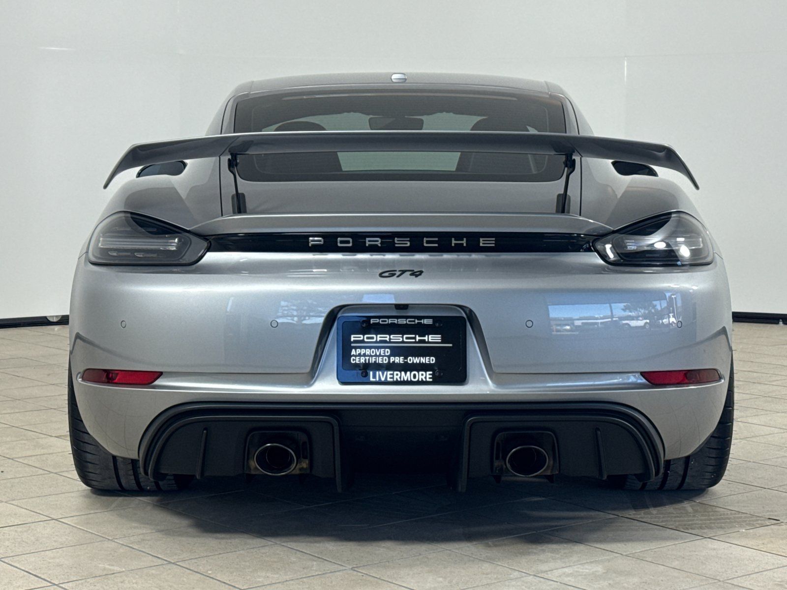 2021 Porsche 718 Cayman GT4 — full photo 7 of 26