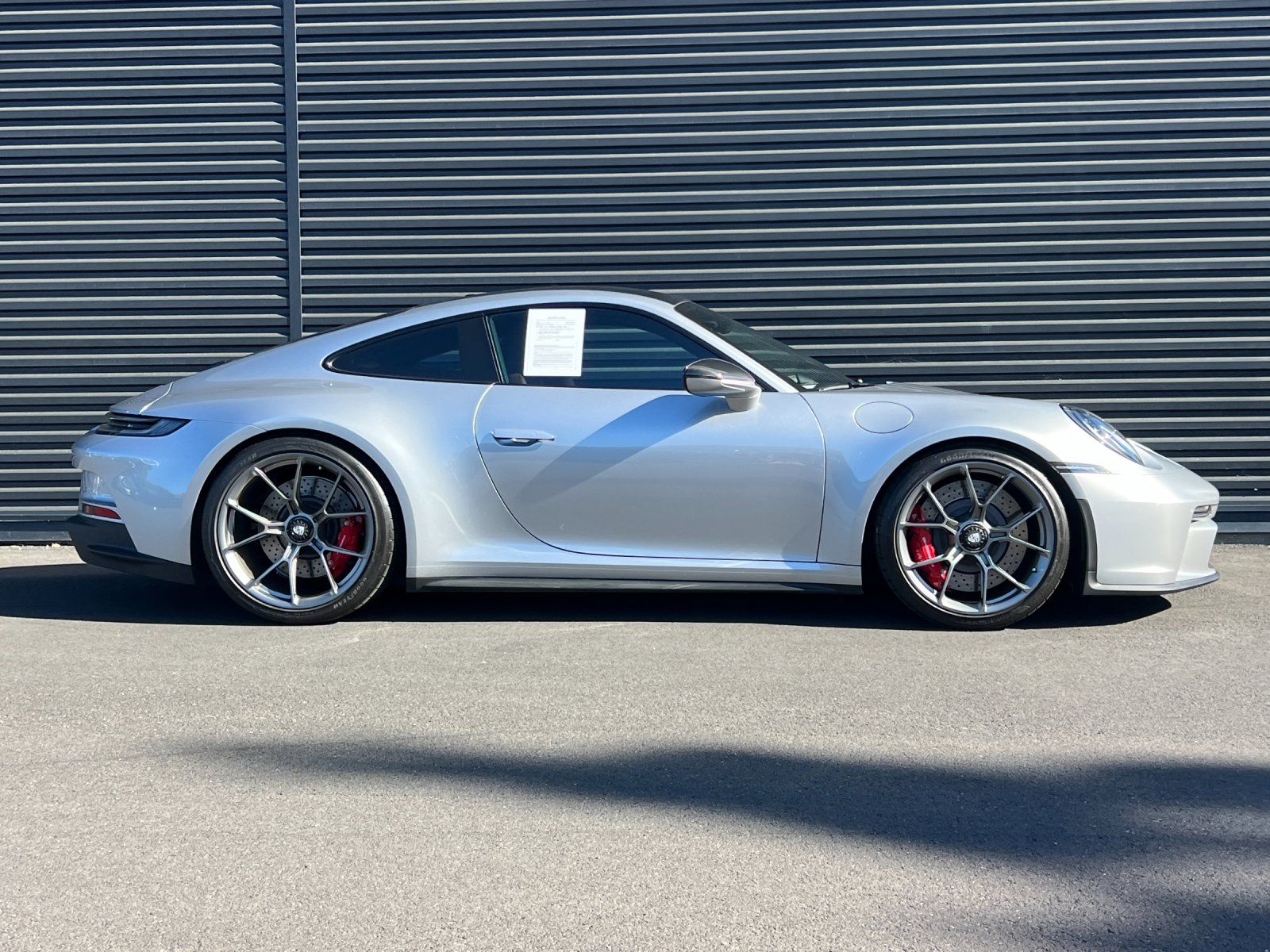 2023 Porsche 911 GT3 — full photo 10 of 29