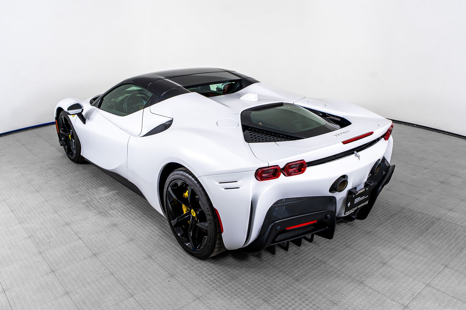 2024 Ferrari SF90 Spider — foto completa 16 de 51
