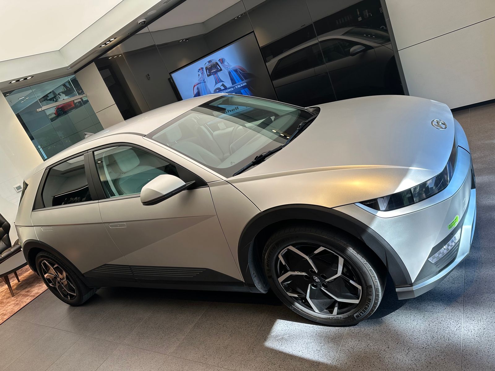 2023 Hyundai IONIQ 5 SEL — foto completa 5 de 11