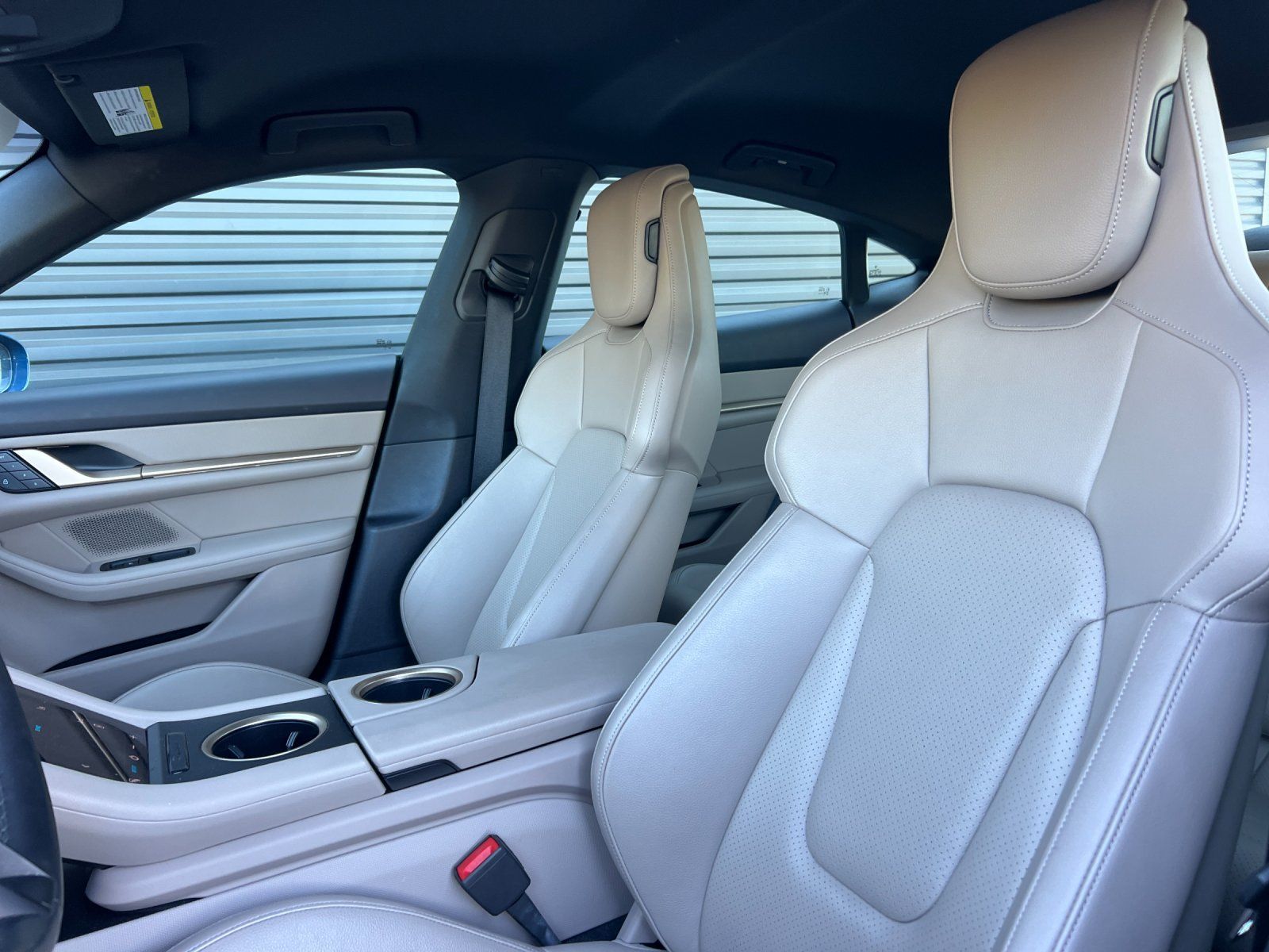 2023 Porsche Taycan Base — full photo 6 of 29