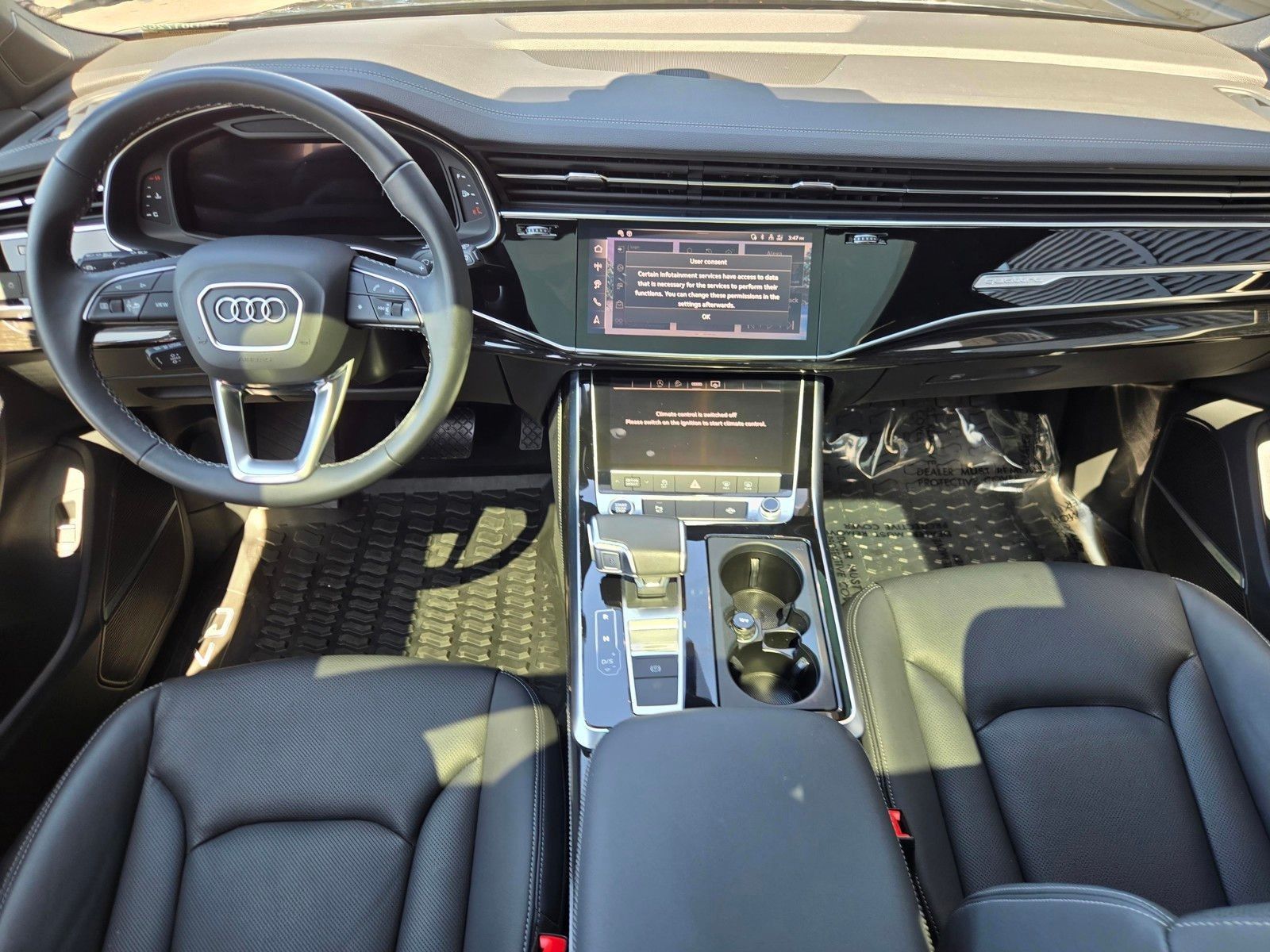 2025 Audi Q7 55 Premium Plus — foto completa 12 de 45
