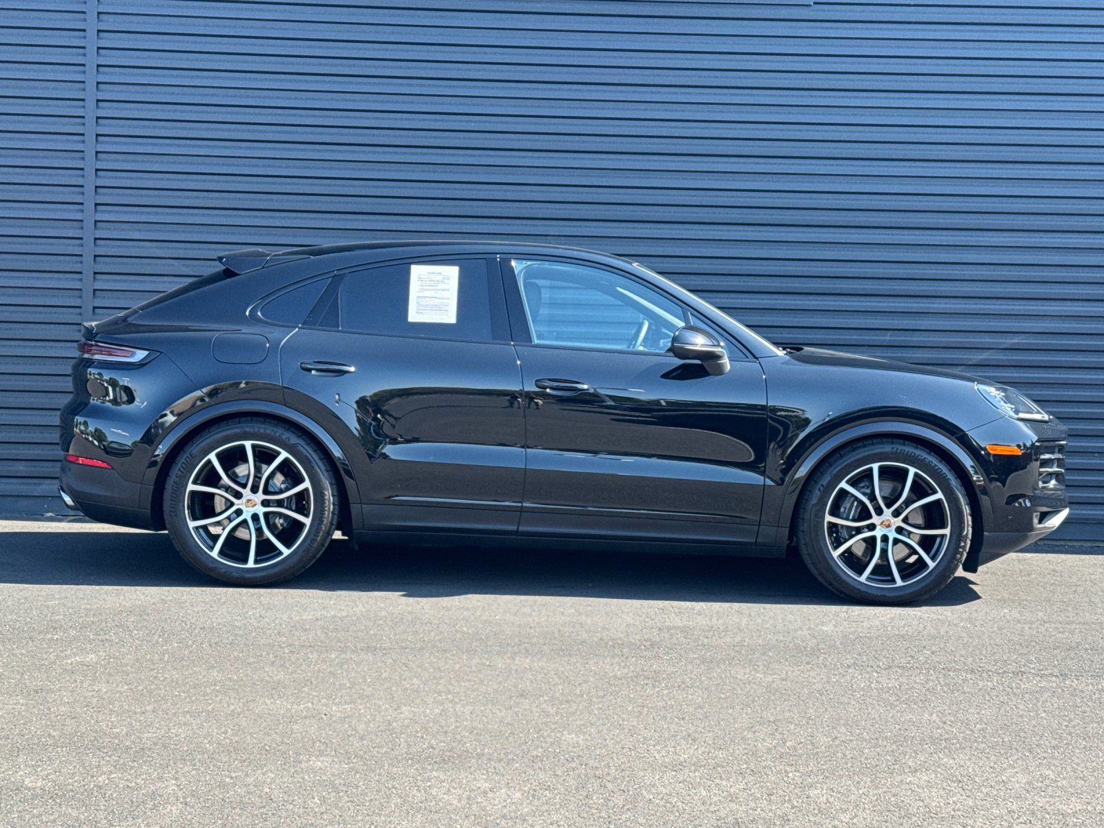 2026 Porsche Cayenne Coupe Base — full photo 9 of 29