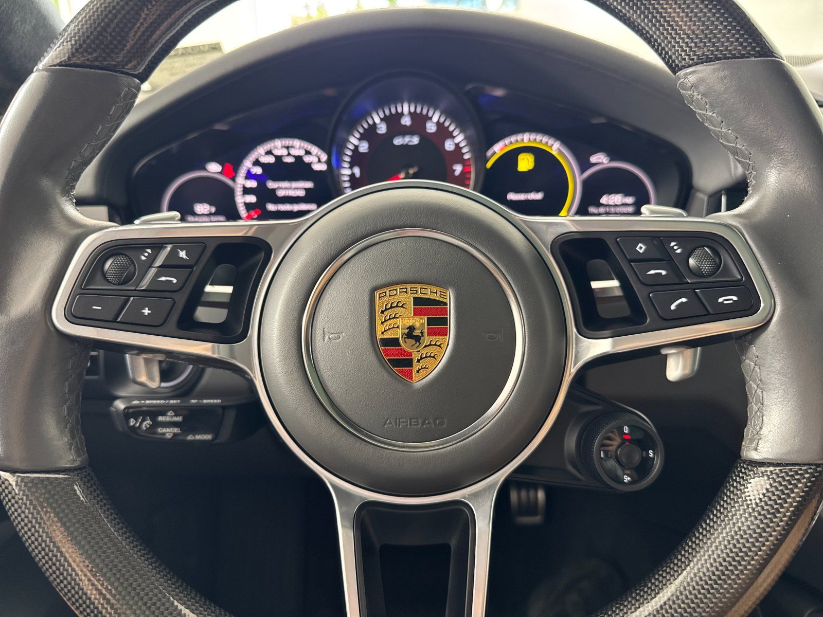 2021 Porsche Cayenne Coupe GTS — foto completa 24 de 29