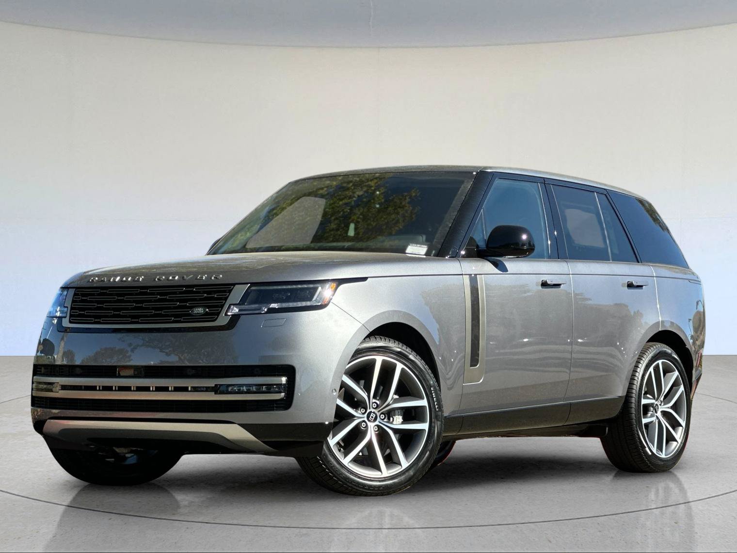 2027 Land Rover Range Rover SE — photo 1 of 29