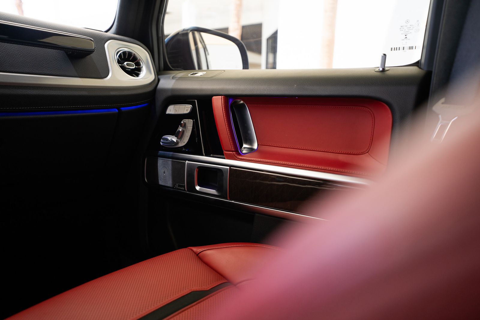 2023 Mercedes-Benz G-Class G 63 AMG® — foto completa 28 de 45