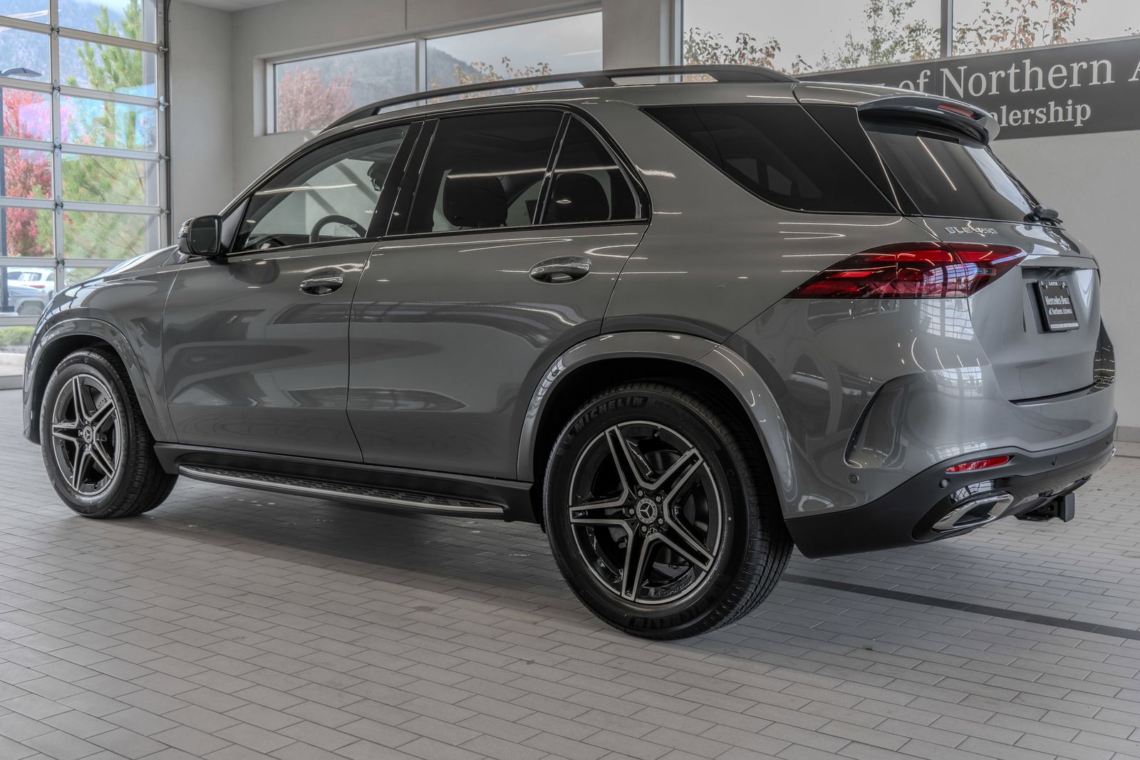 2026 Mercedes-Benz GLE GLE 450 — full photo 13 of 36