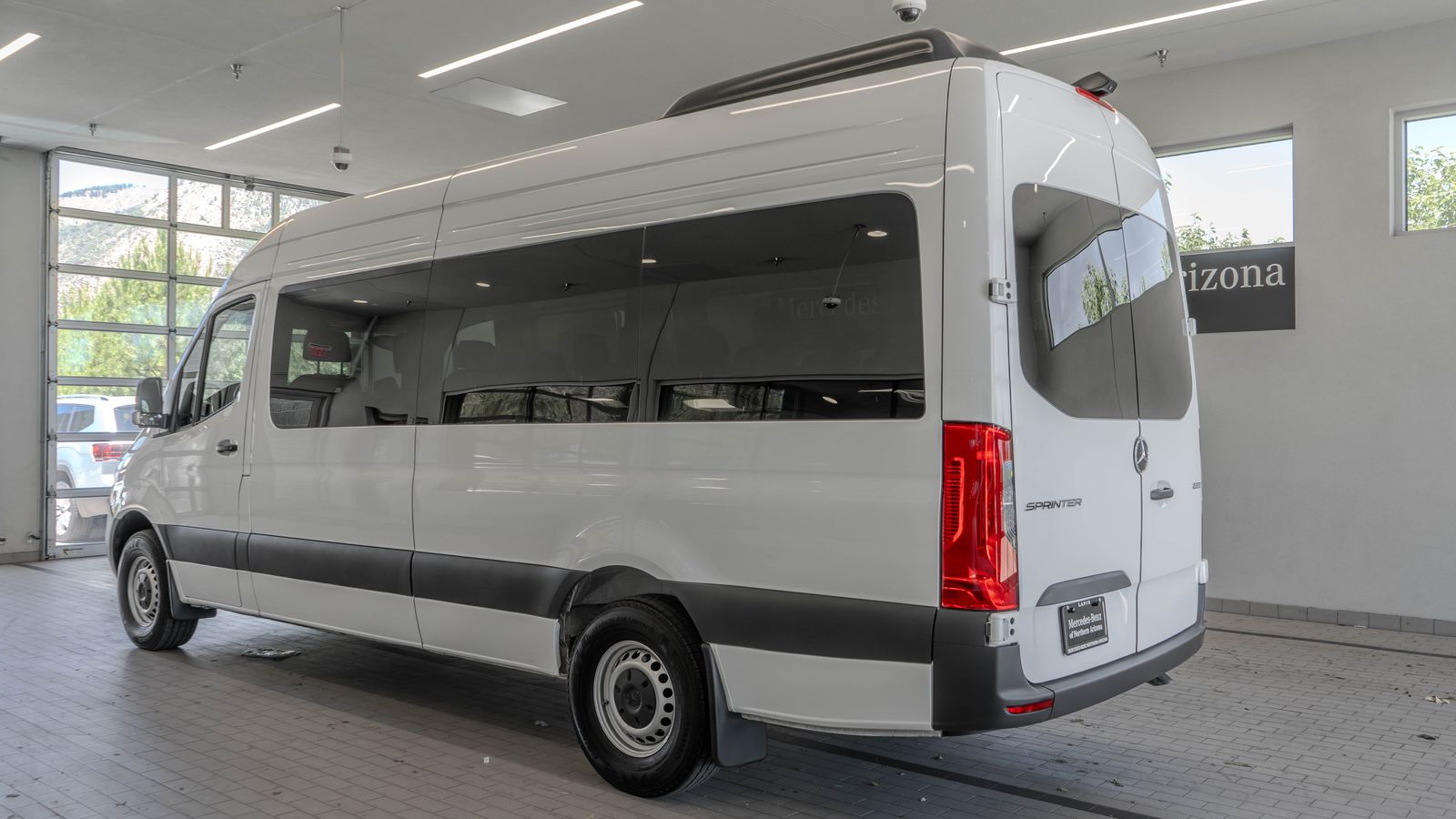 2025 Mercedes-Benz Sprinter 2500 Passenger 170 WB — full photo 13 of 35