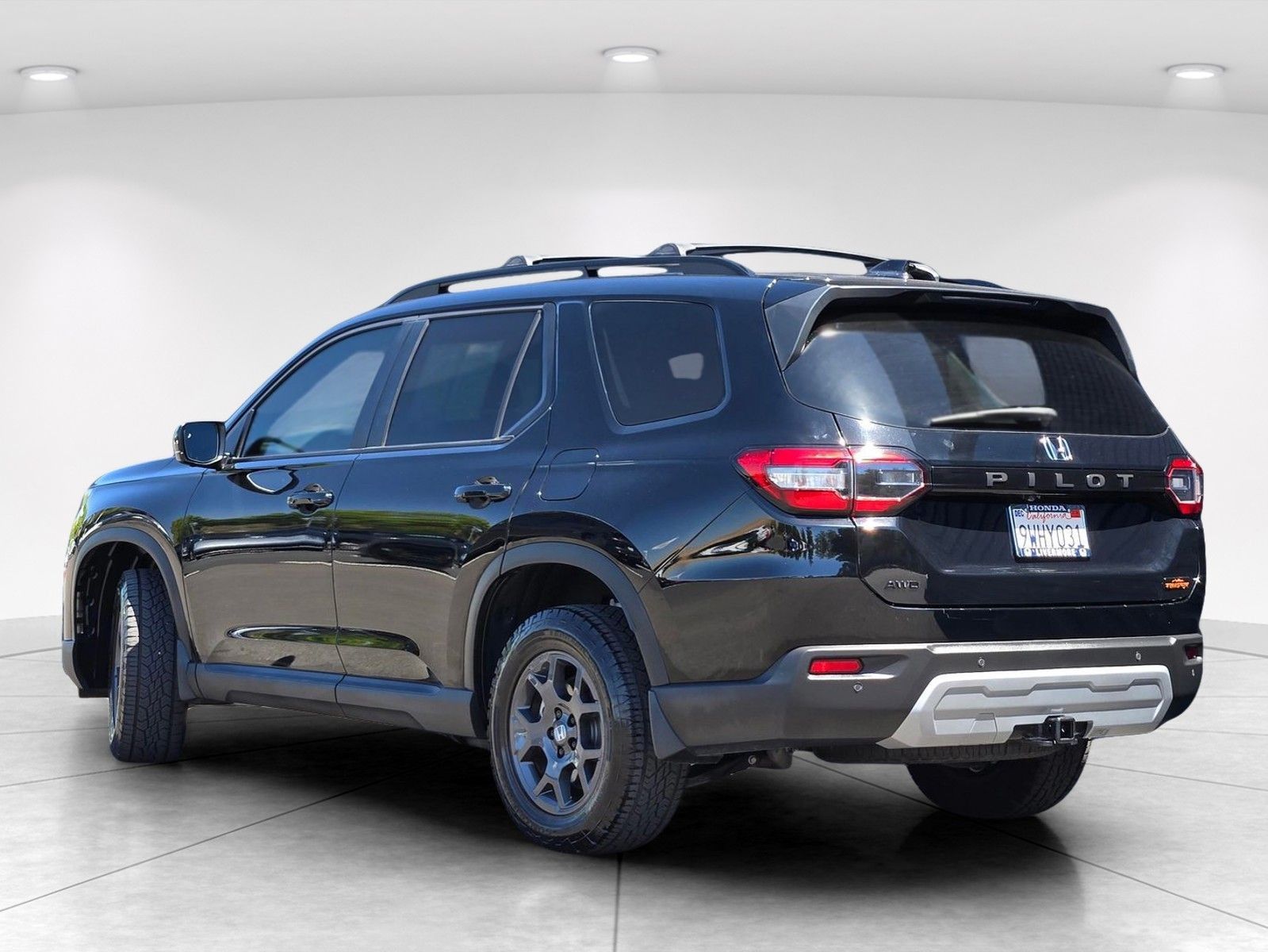 2025 Honda Pilot TrailSport — full photo 5 of 28