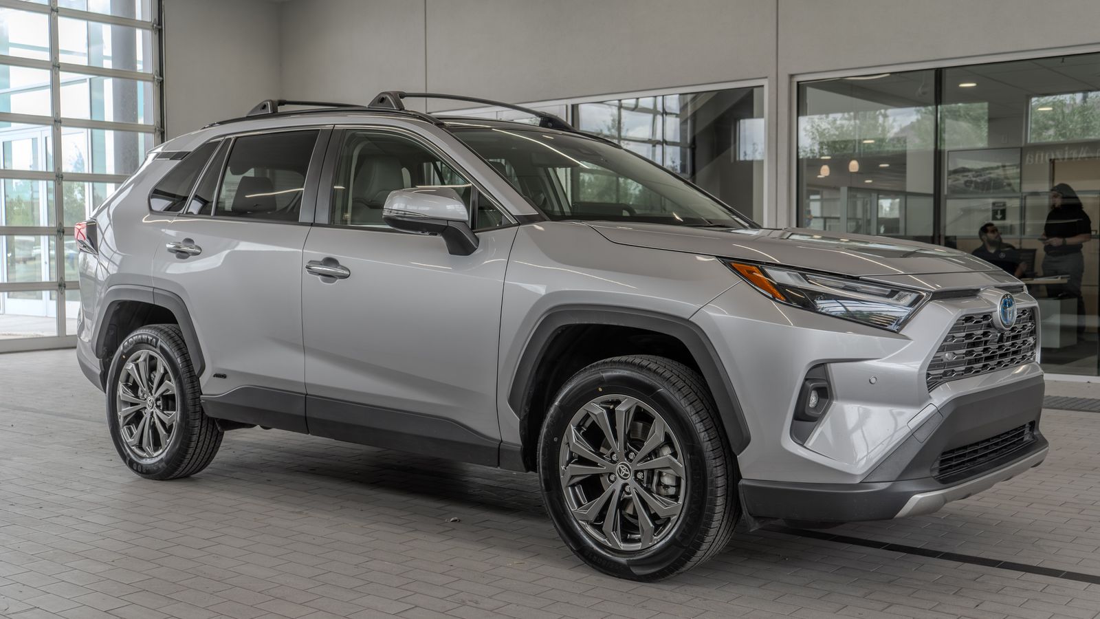 2024 Toyota RAV4 Hybrid Limited — foto completa 12 de 35