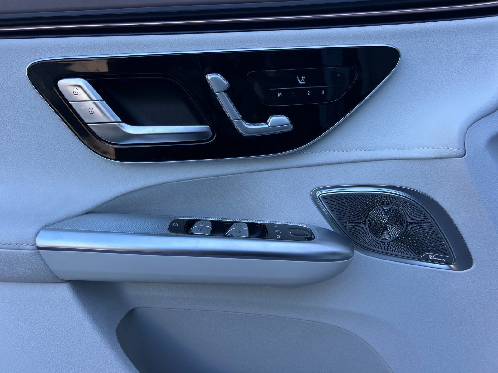 2023 Mercedes-Benz EQE 350+ SUV — foto completa 13 de 29
