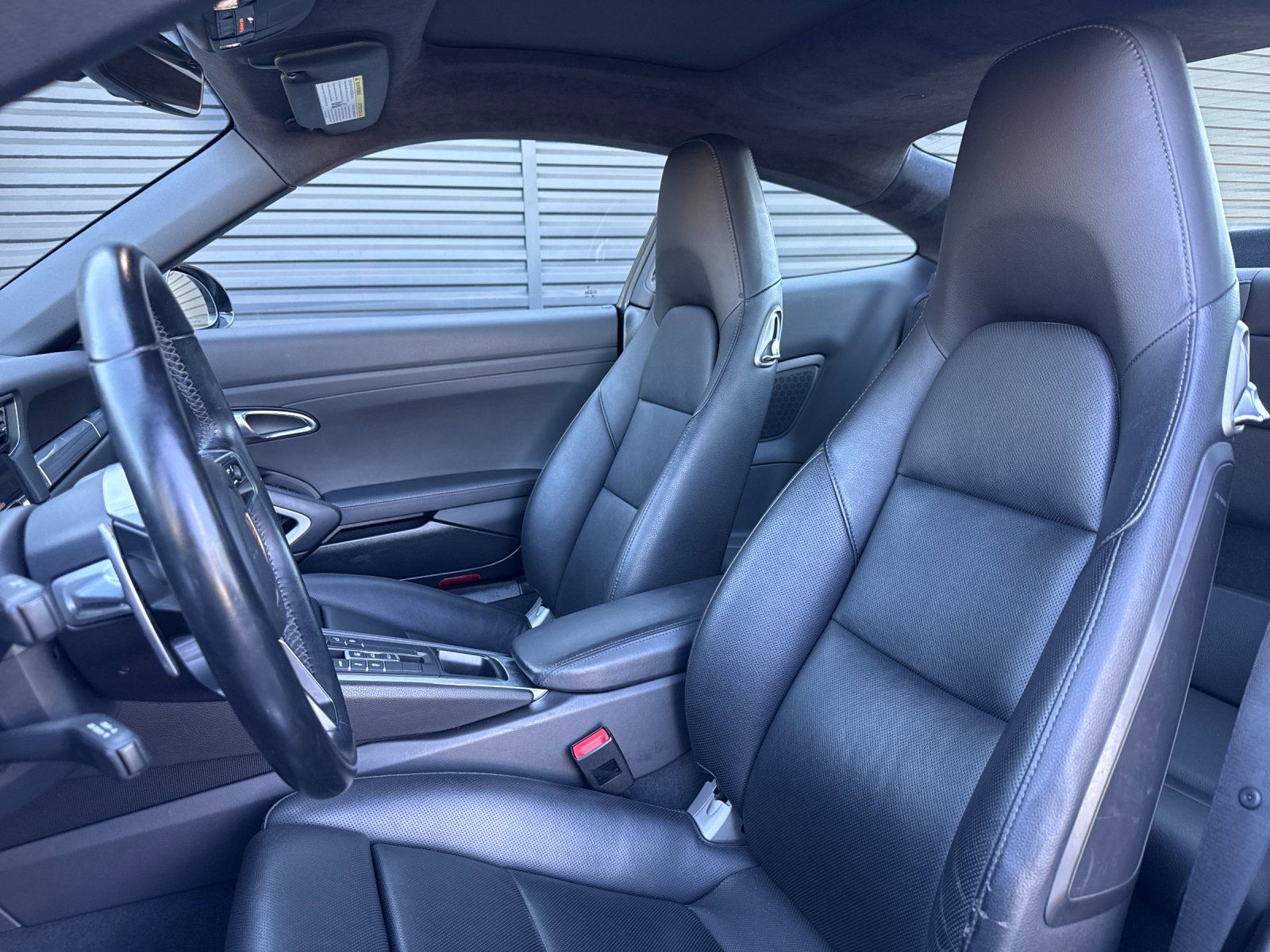 2017 Porsche 911 Carrera — full photo 6 of 29