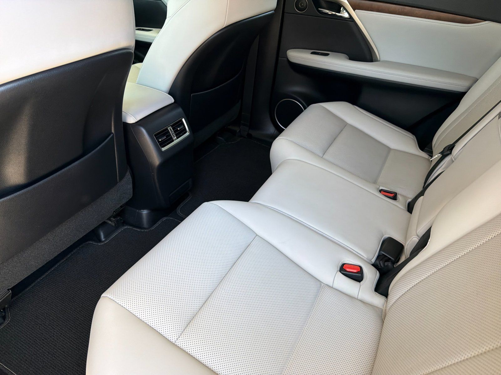 2021 Lexus RX 350L — full photo 12 of 28