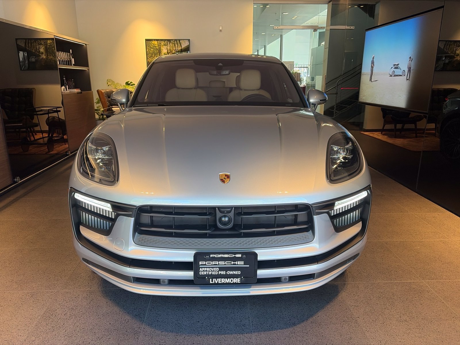 2026 Porsche Macan S — foto completa 1 de 10