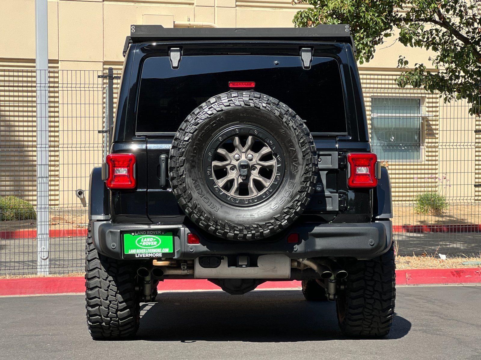 2023 Jeep Wrangler Rubicon 392 — full photo 4 of 28