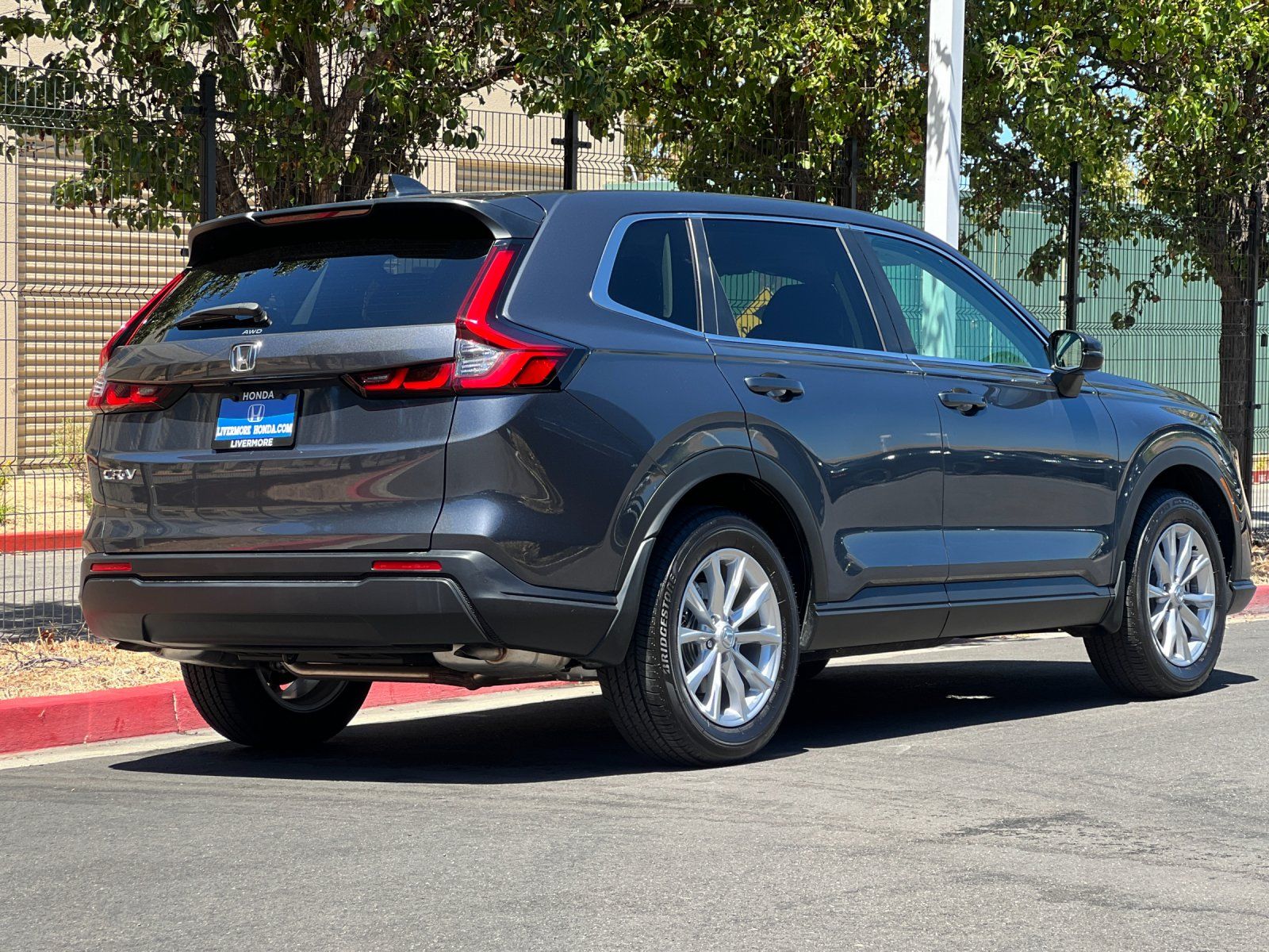 2025 Honda CR-V EX — full photo 6 of 28