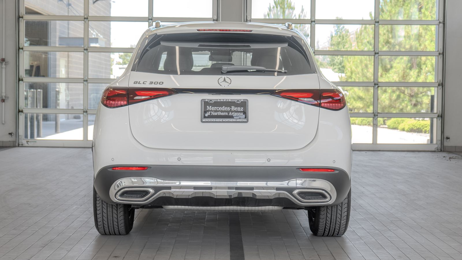 2024 Mercedes-Benz GLC GLC 300 — full photo 14 of 33