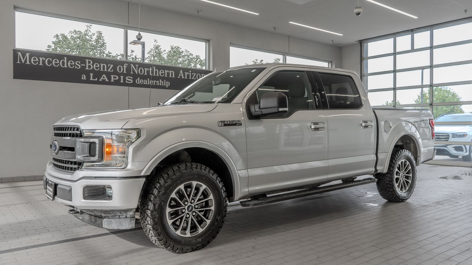 2018 Ford F-150 XLT — foto completa 3 de 33