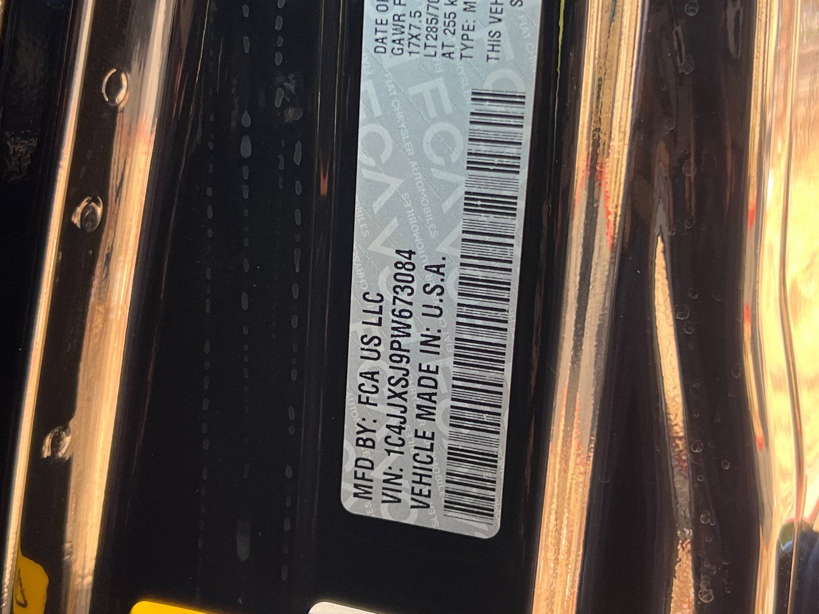 2023 Jeep Wrangler Rubicon 392 — foto completa 28 de 28