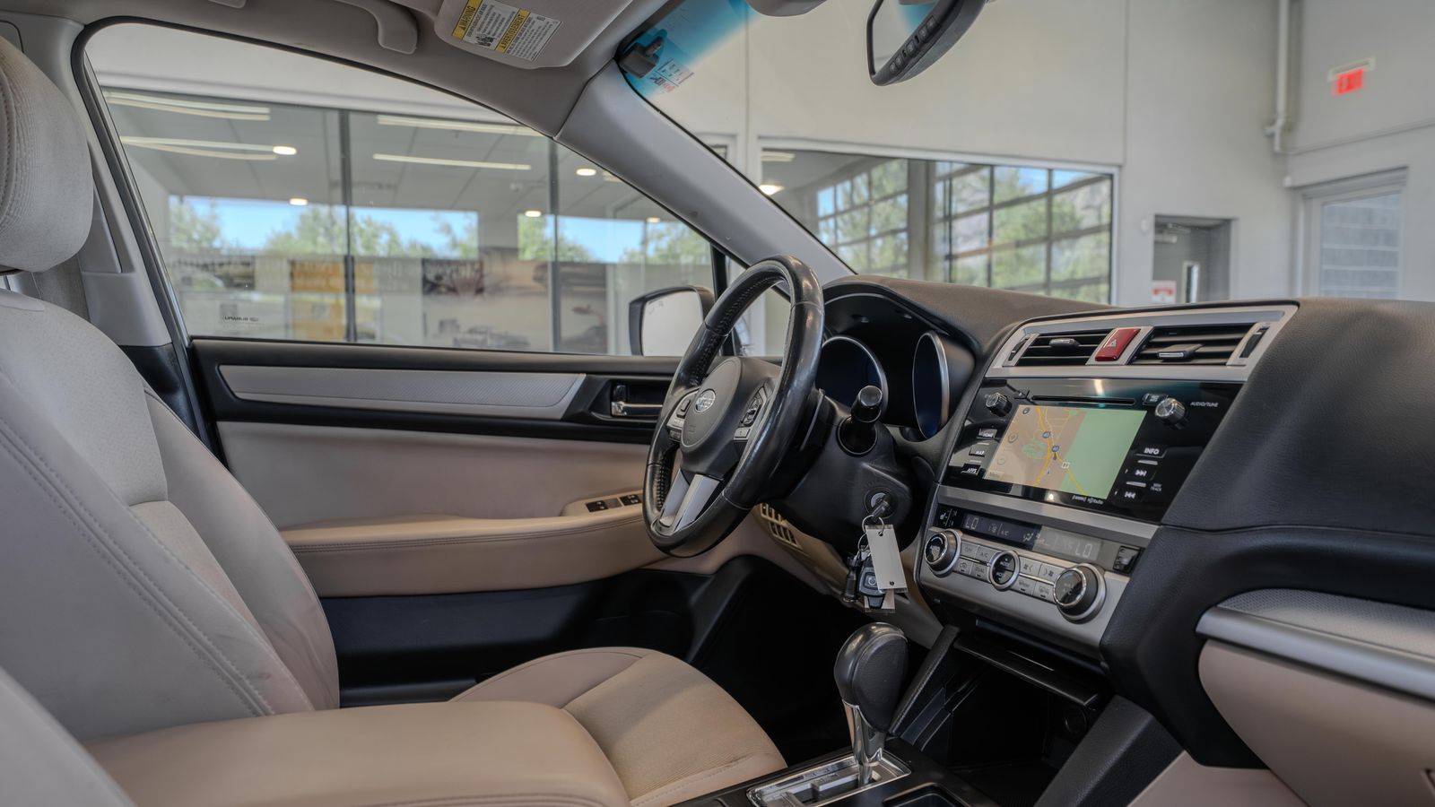 2015 Subaru Legacy 2.5i — foto completa 18 de 34
