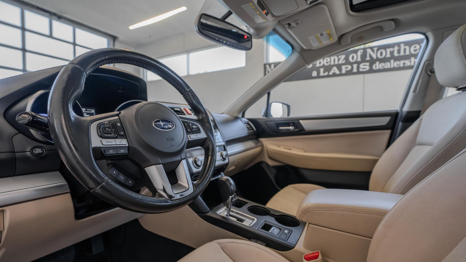 2015 Subaru Legacy 2.5i — foto completa 6 de 34