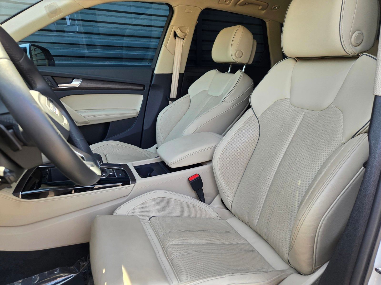 2023 Audi Q5 e 55 Premium Plus — foto completa 19 de 45