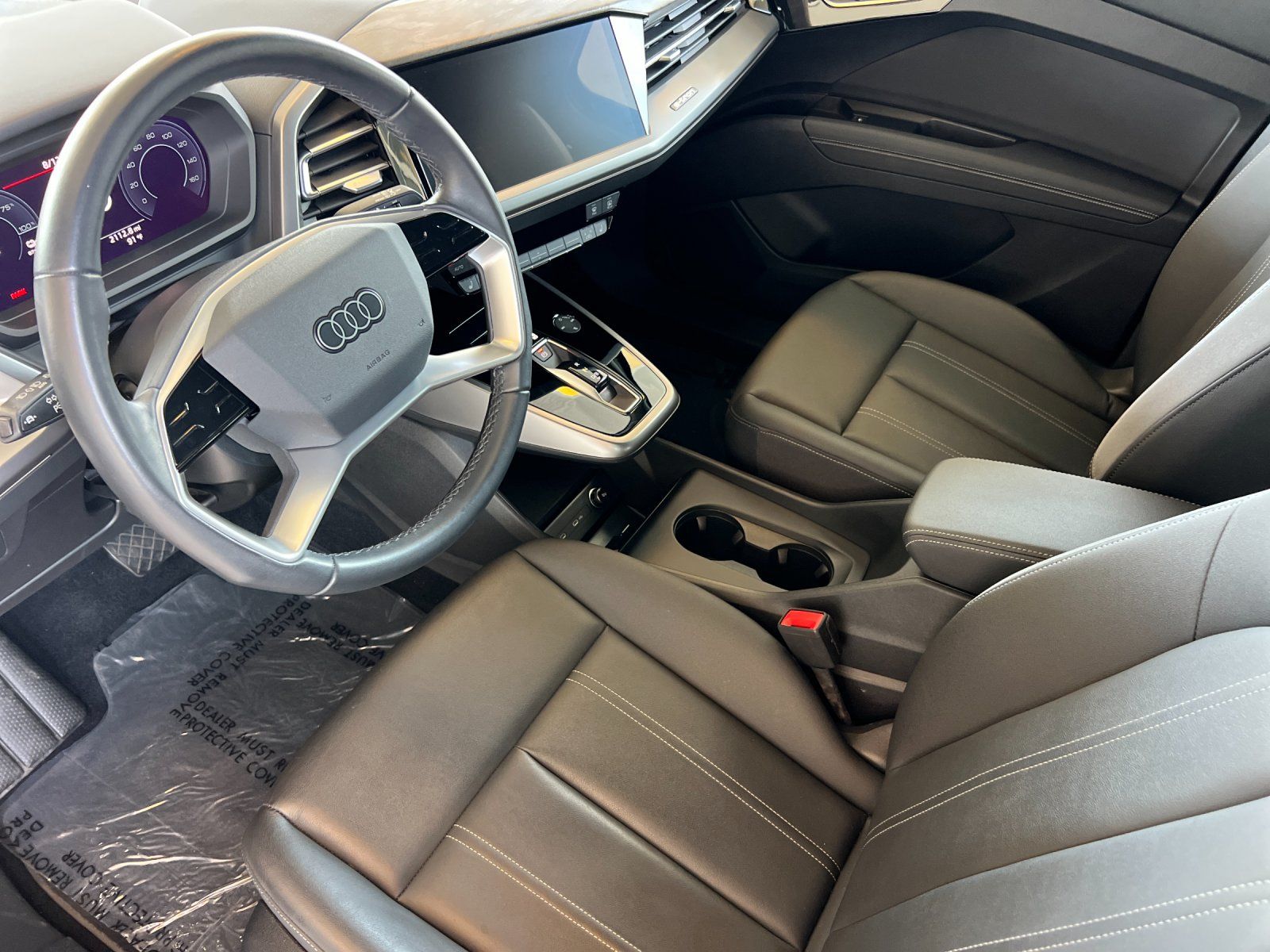 2023 Audi Q4 e-tron Premium — foto completa 10 de 28