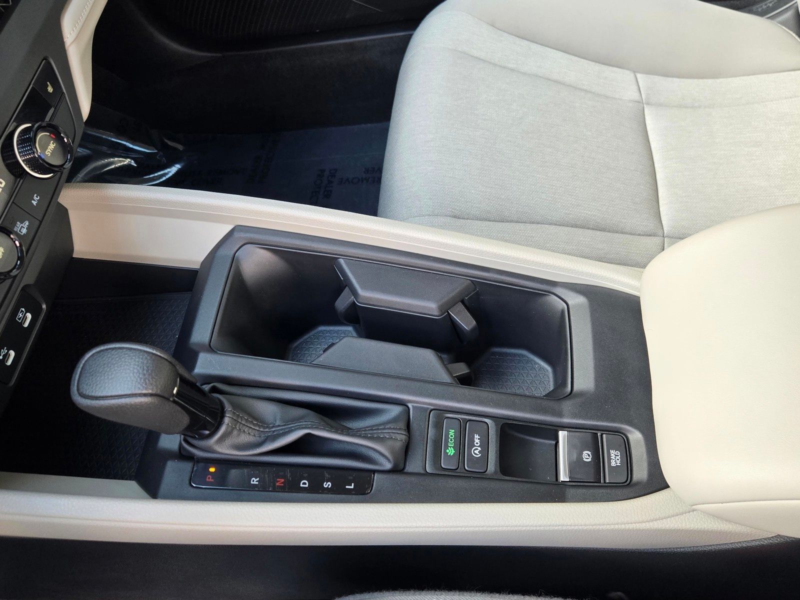 2025 Honda Accord SE — full photo 24 of 28